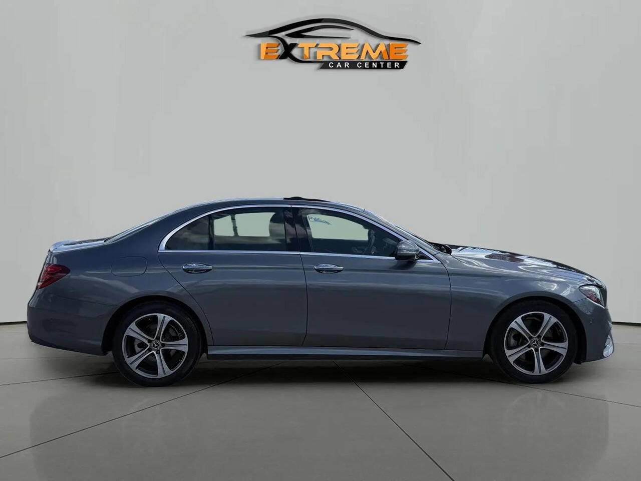 Used 2018 Mercedes-Benz E 300 4MATIC image 7
