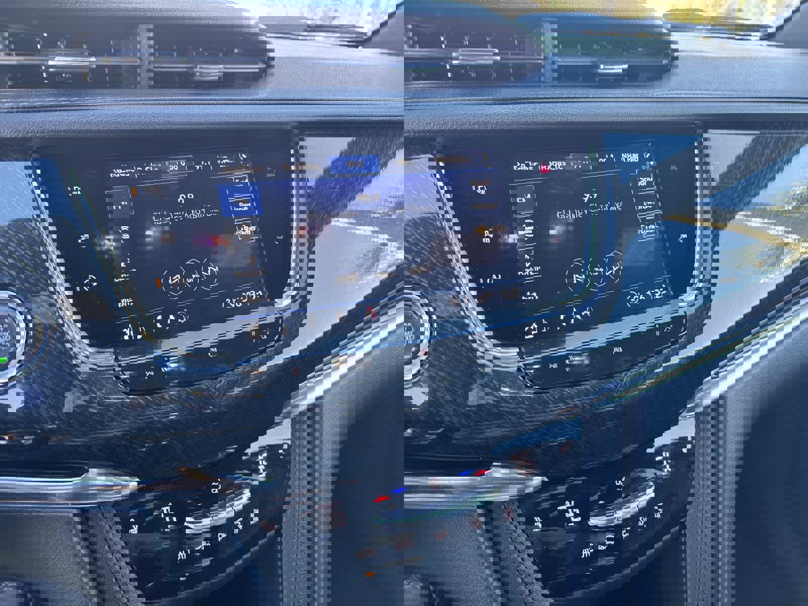 Used 2021 Cadillac XT6 Premium Luxury image 26