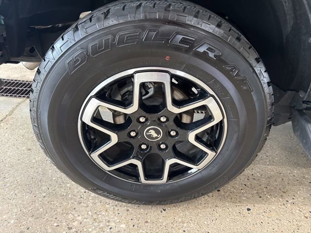 Used 2025 Ford Bronco Outer Banks image 17