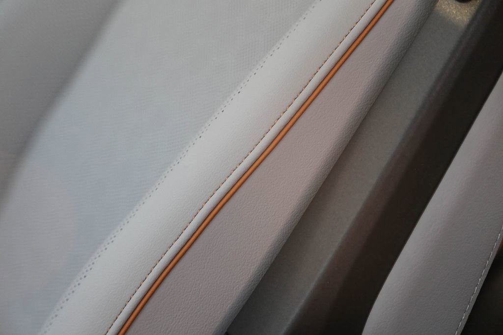 New 2025 Volkswagen ID. Buzz Pro S Plus image 35