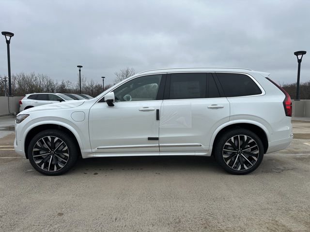 New 2026 Volvo XC90 T8 Plus w/ Protection Package Premier image 4