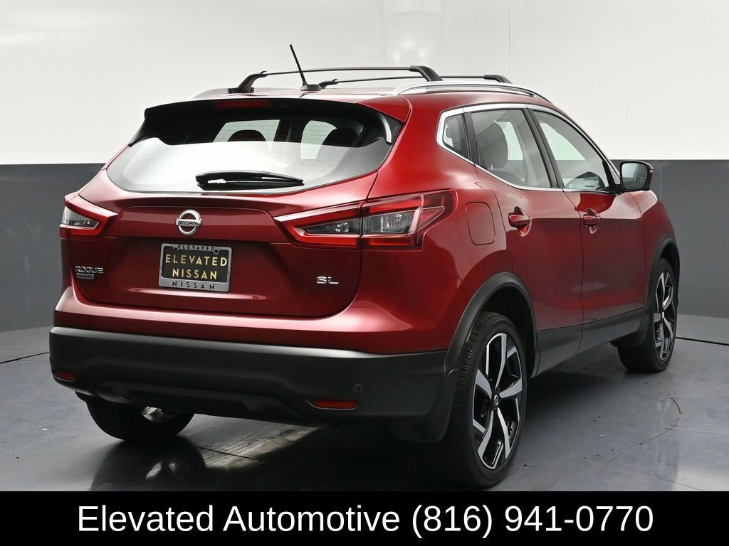 Used 2021 Nissan Rogue Sport SL FWD image 4