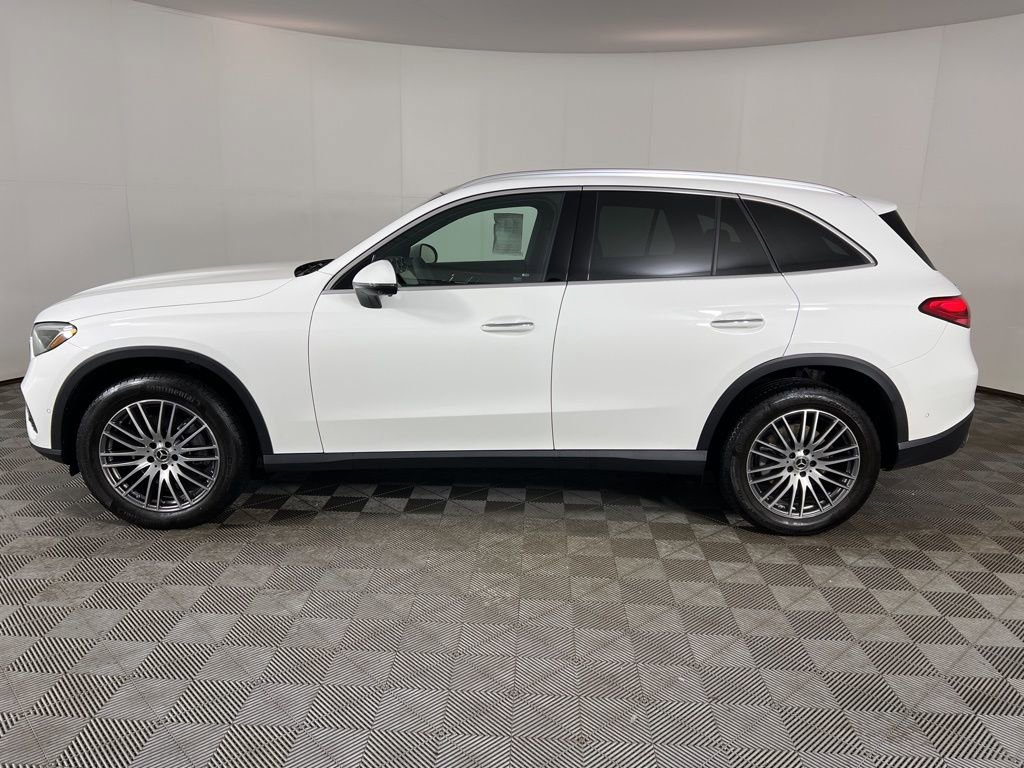 Certified 2024 Mercedes-Benz GLC 300 4MATIC image 27