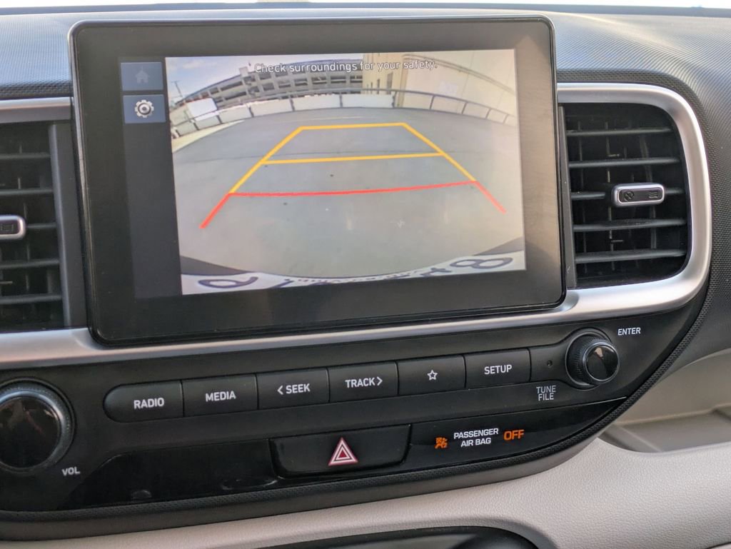Used 2025 Hyundai Venue SEL image 16