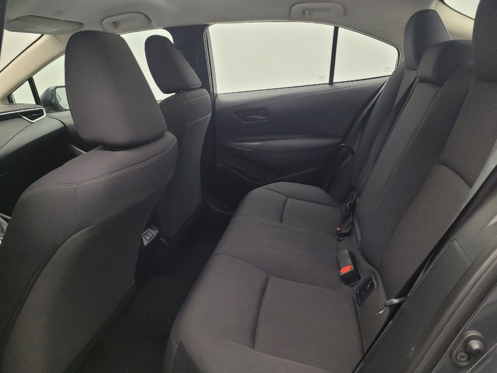 Used 2025 Toyota Corolla LE FWD image 18