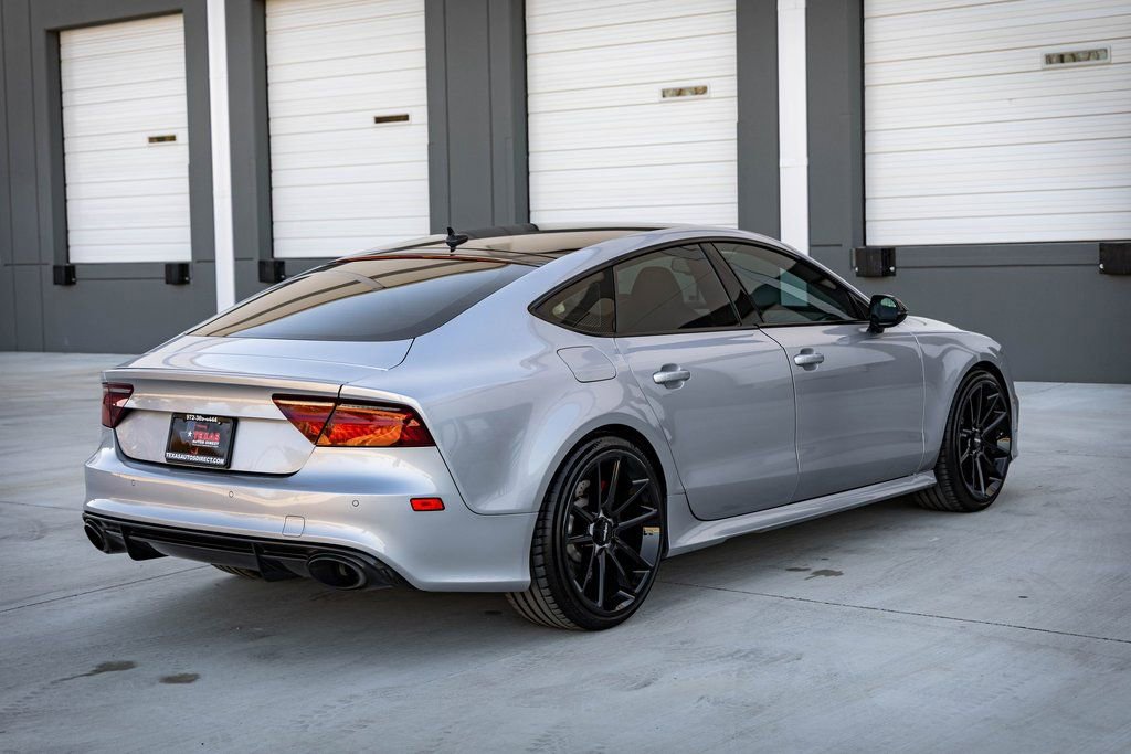 Used 2017 Audi RS 7 Prestige w/ Carbon-Optic Package image 7
