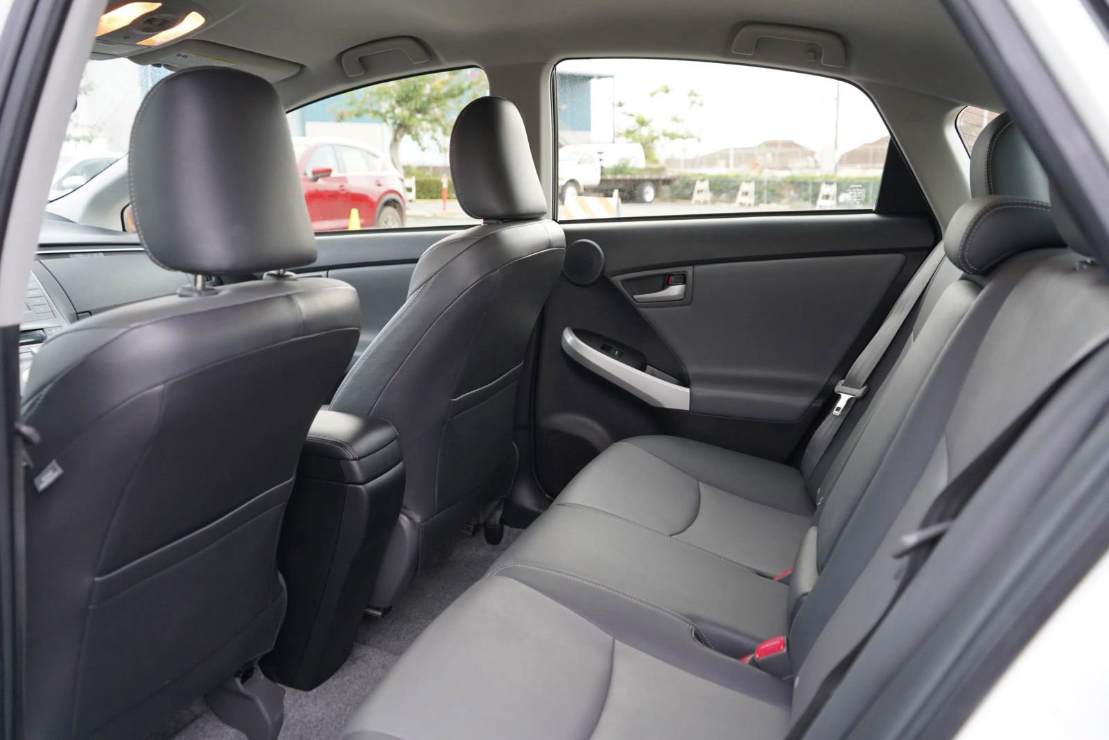 Used 2015 Toyota Prius Four image 16