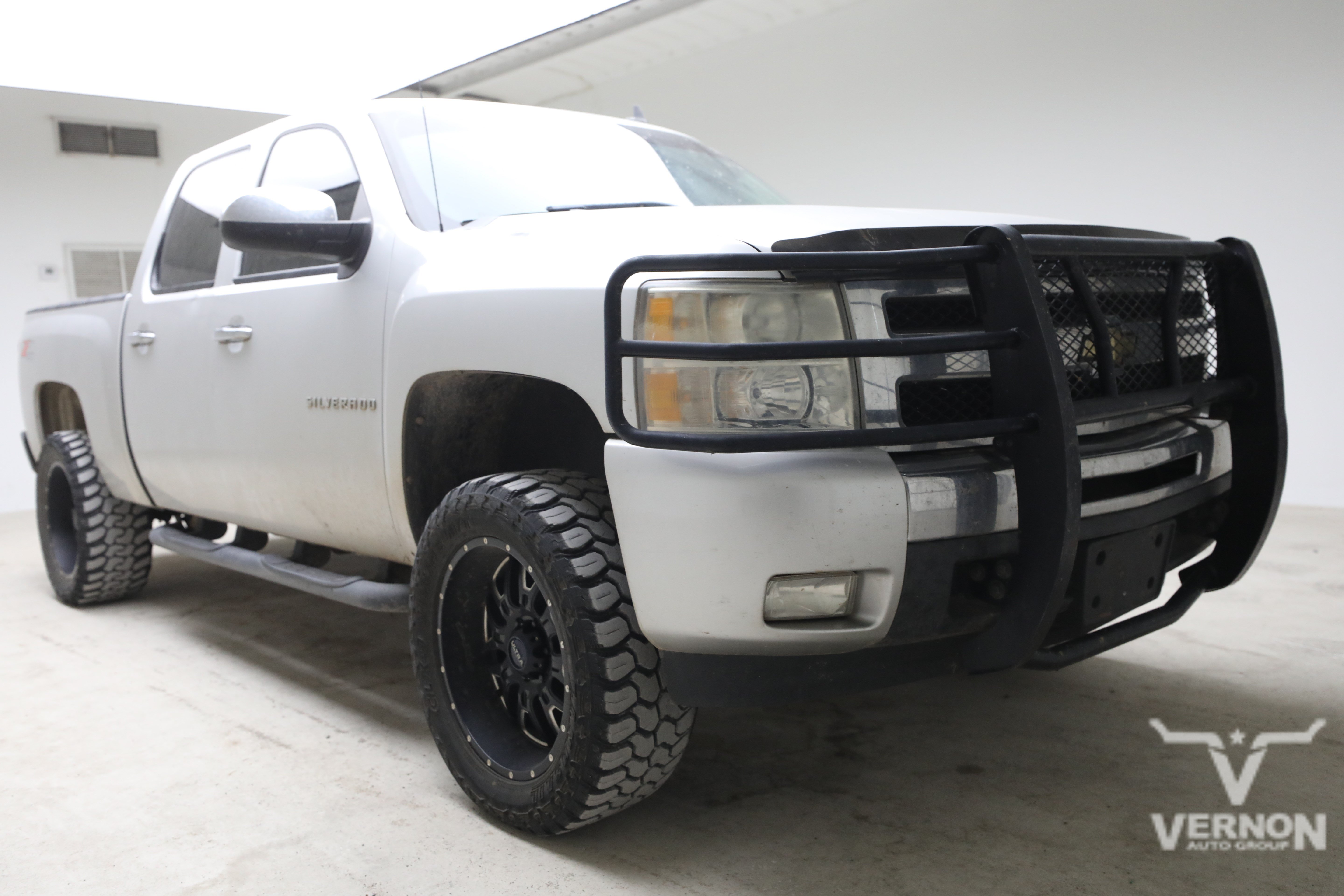 Used 2011 Chevrolet Silverado 1500 LT w/ Regional Value Package AWD/4WD image 6