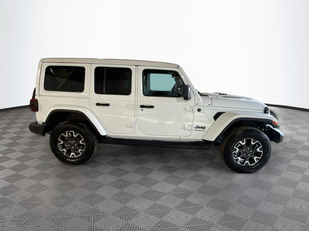 New 2027 Jeep Wrangler Unlimited Sahara AWD/4WD image 4