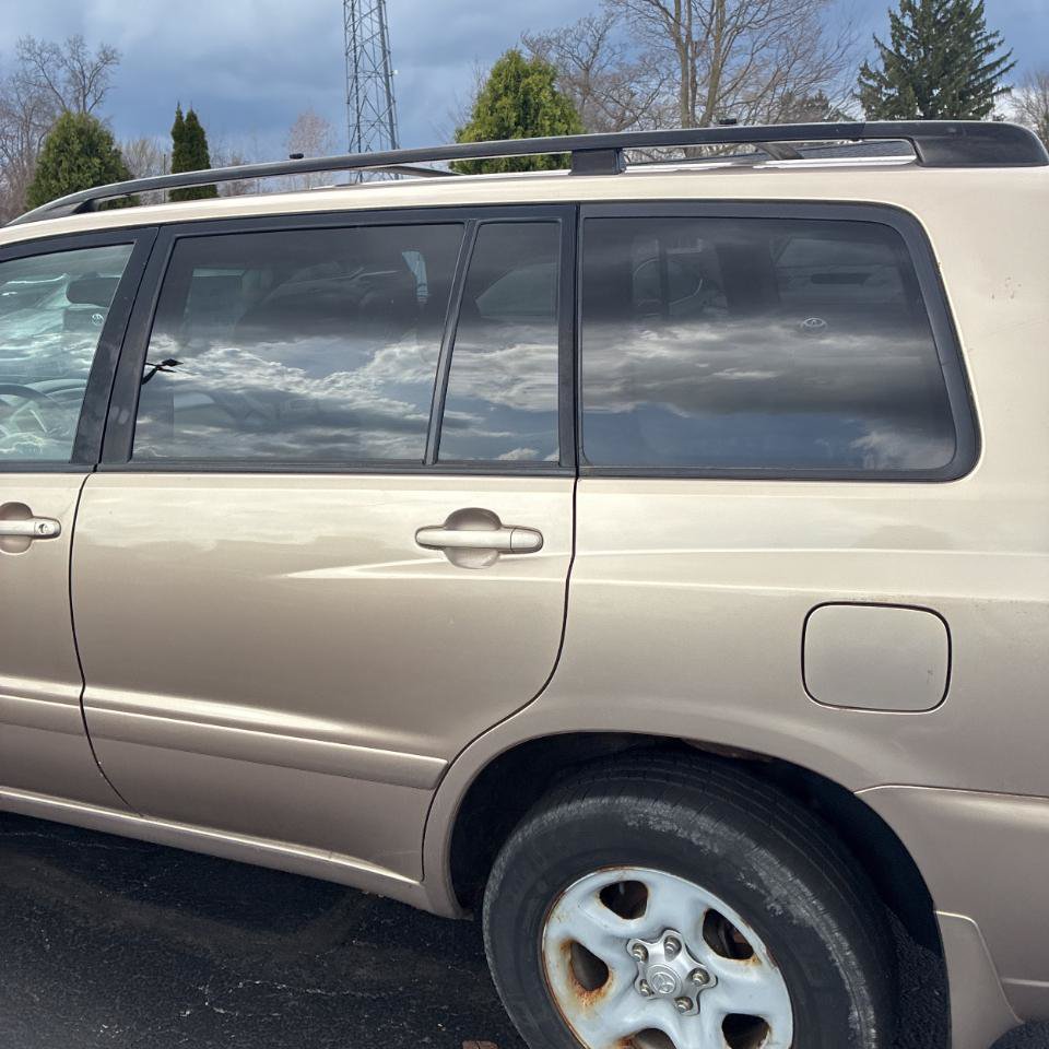 Used 2005 Toyota Highlander 4WD image 8
