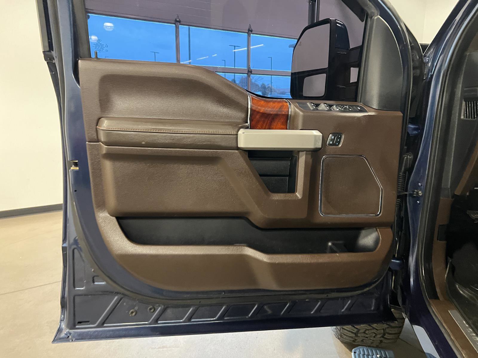 Used 2019 Ford F250 King Ranch w/ King Ranch Ultimate Package image 23