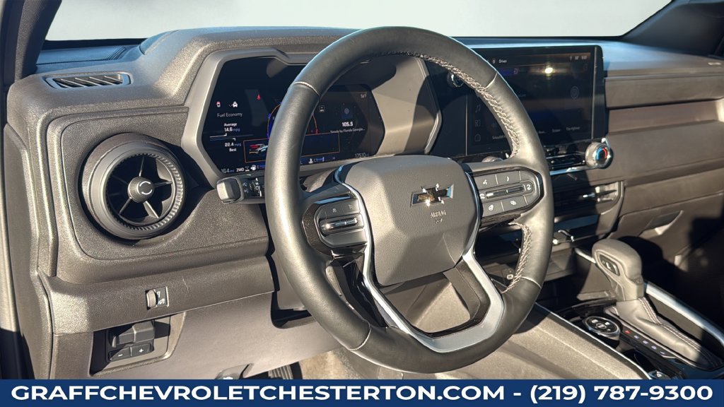 Used 2025 Chevrolet Colorado Trail Boss AWD/4WD image 36