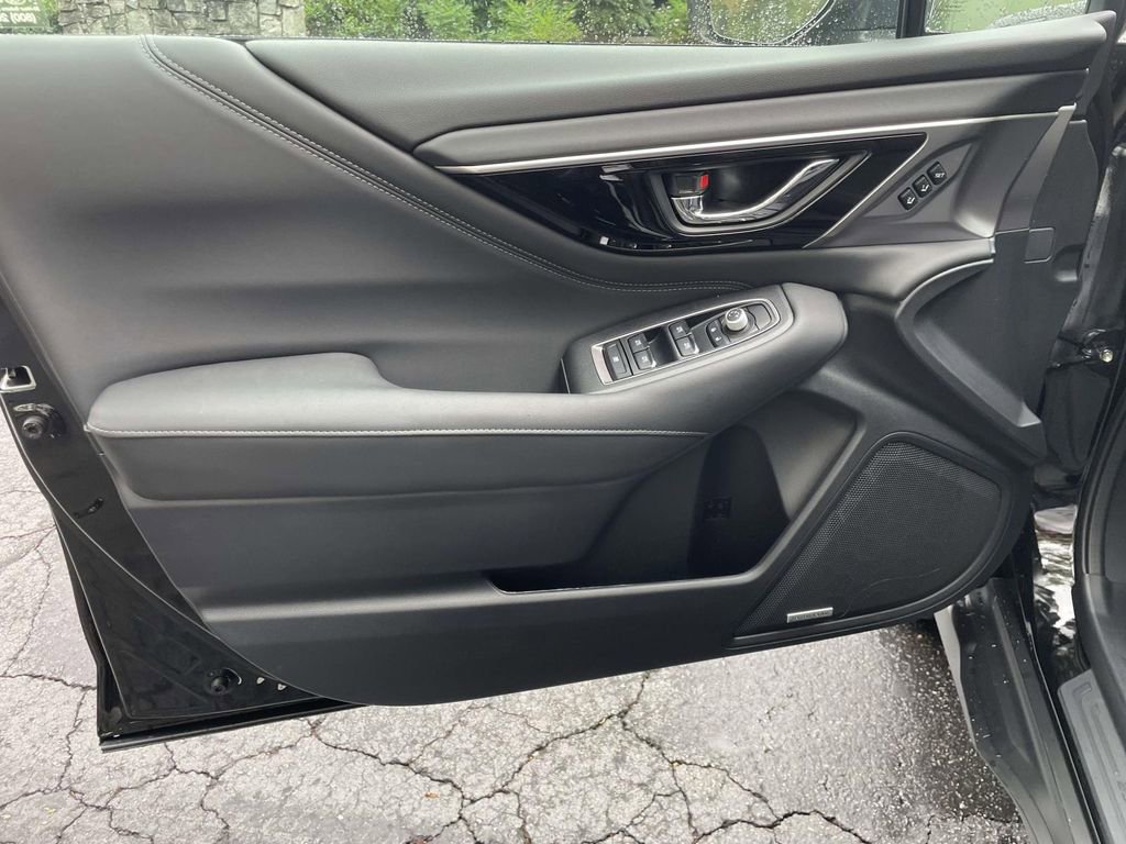 New 2025 Subaru Outback Limited image 15