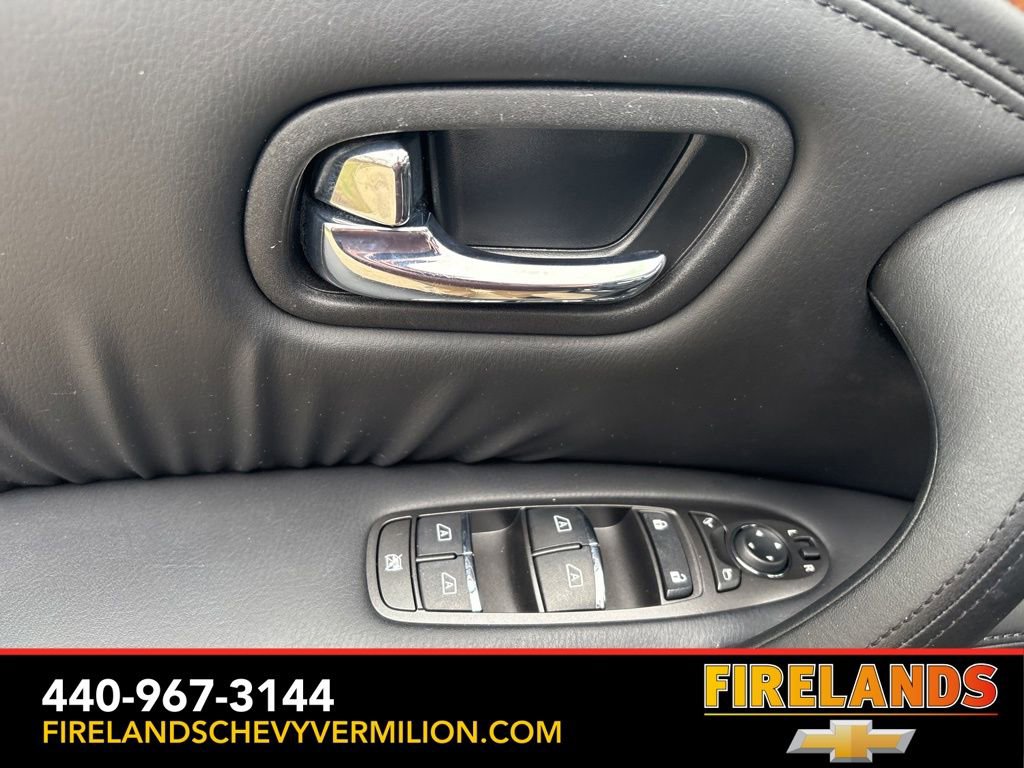 Used 2024 Nissan Armada SL image 14
