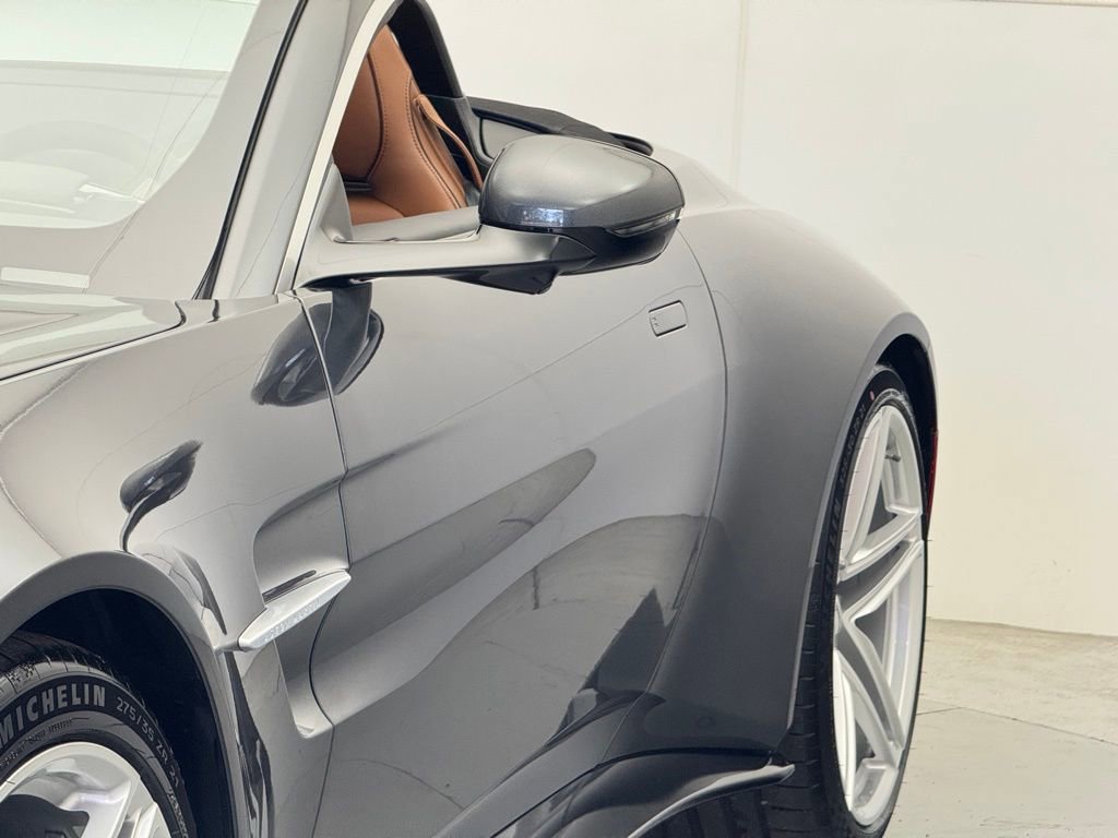 New 2026 Aston Martin V8 Vantage Roadster image 32