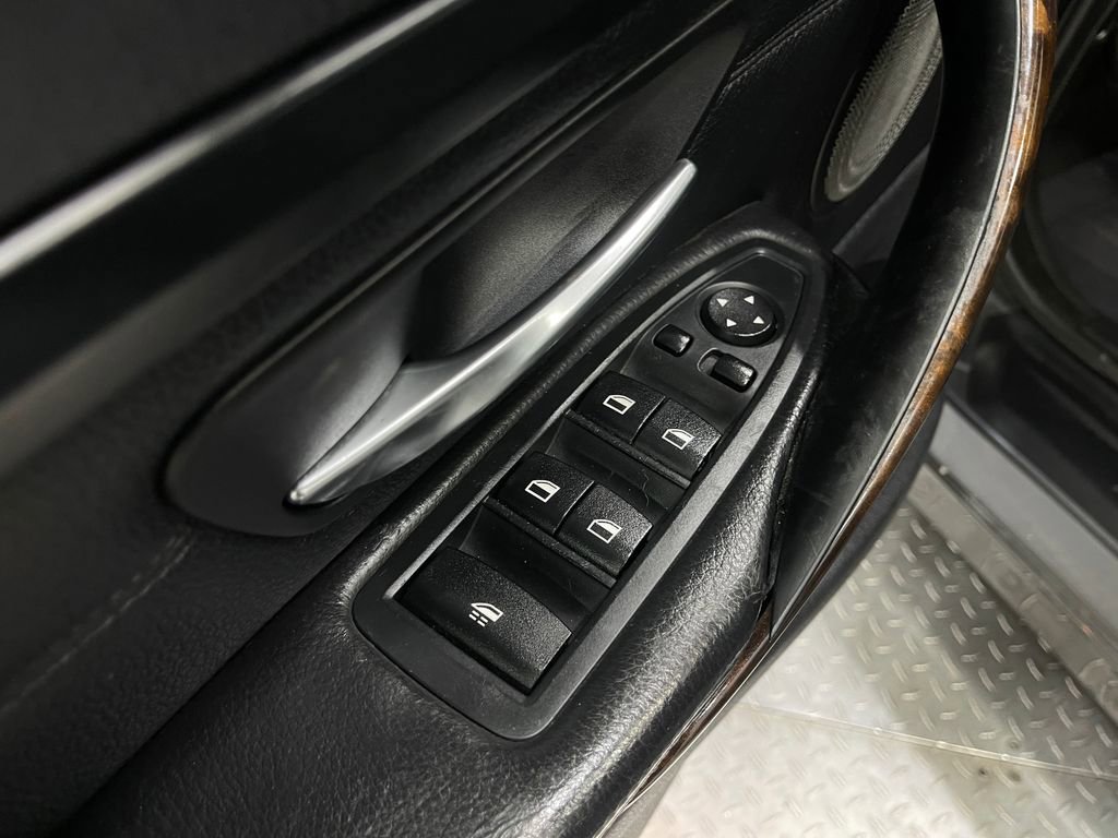 Used 2014 BMW 428i Convertible image 13