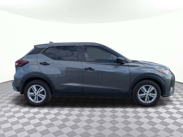 Used 2024 Nissan Kicks S image 2