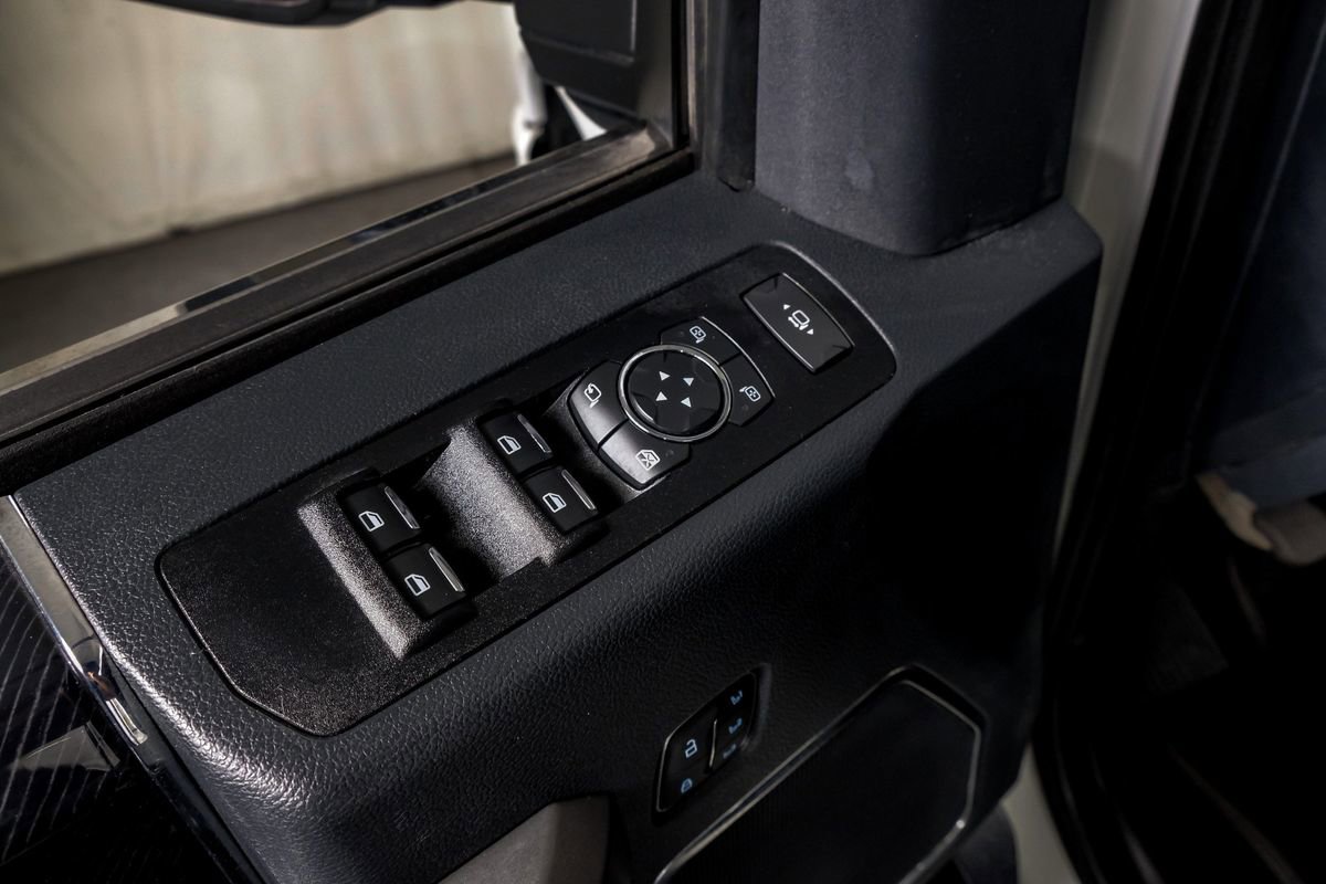 Used 2022 Ford F250 Platinum w/ FX4 Off-Road Package image 34