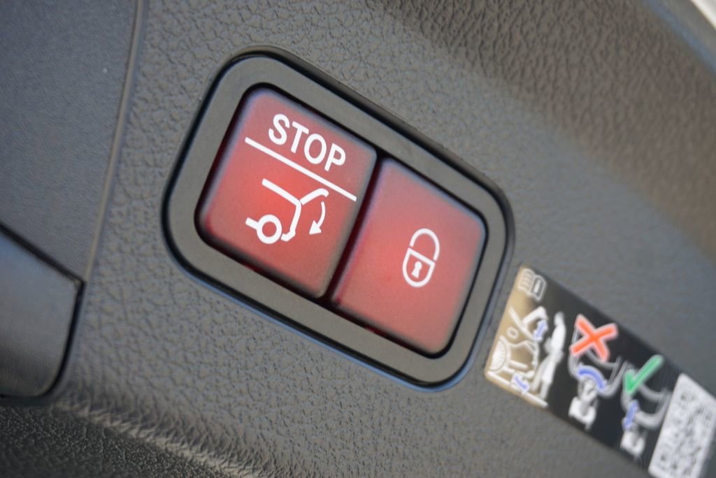 New 2026 Mercedes-Benz GLE 53 AMG 4MATIC Coupe image 87