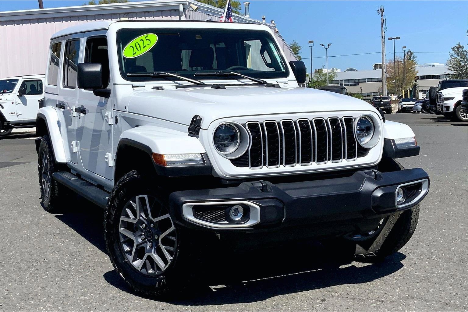 Certified 2025 Jeep Wrangler Sahara w/ Safety Group AWD/4WD image 2