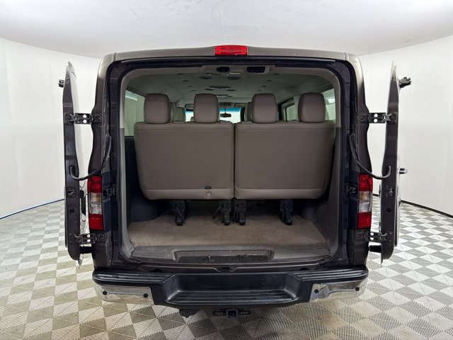 Used 2015 Nissan NV 3500 SL w/ Technology Package RWD image 17