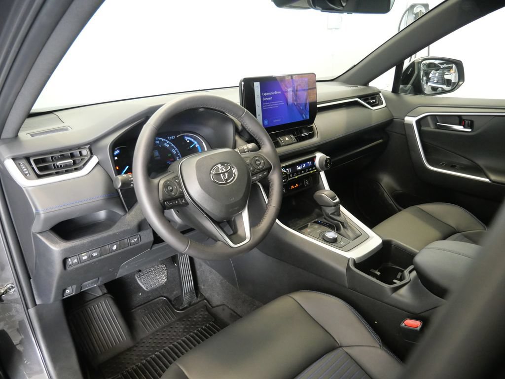 Used 2024 Toyota RAV4 XSE AWD/4WD image 13