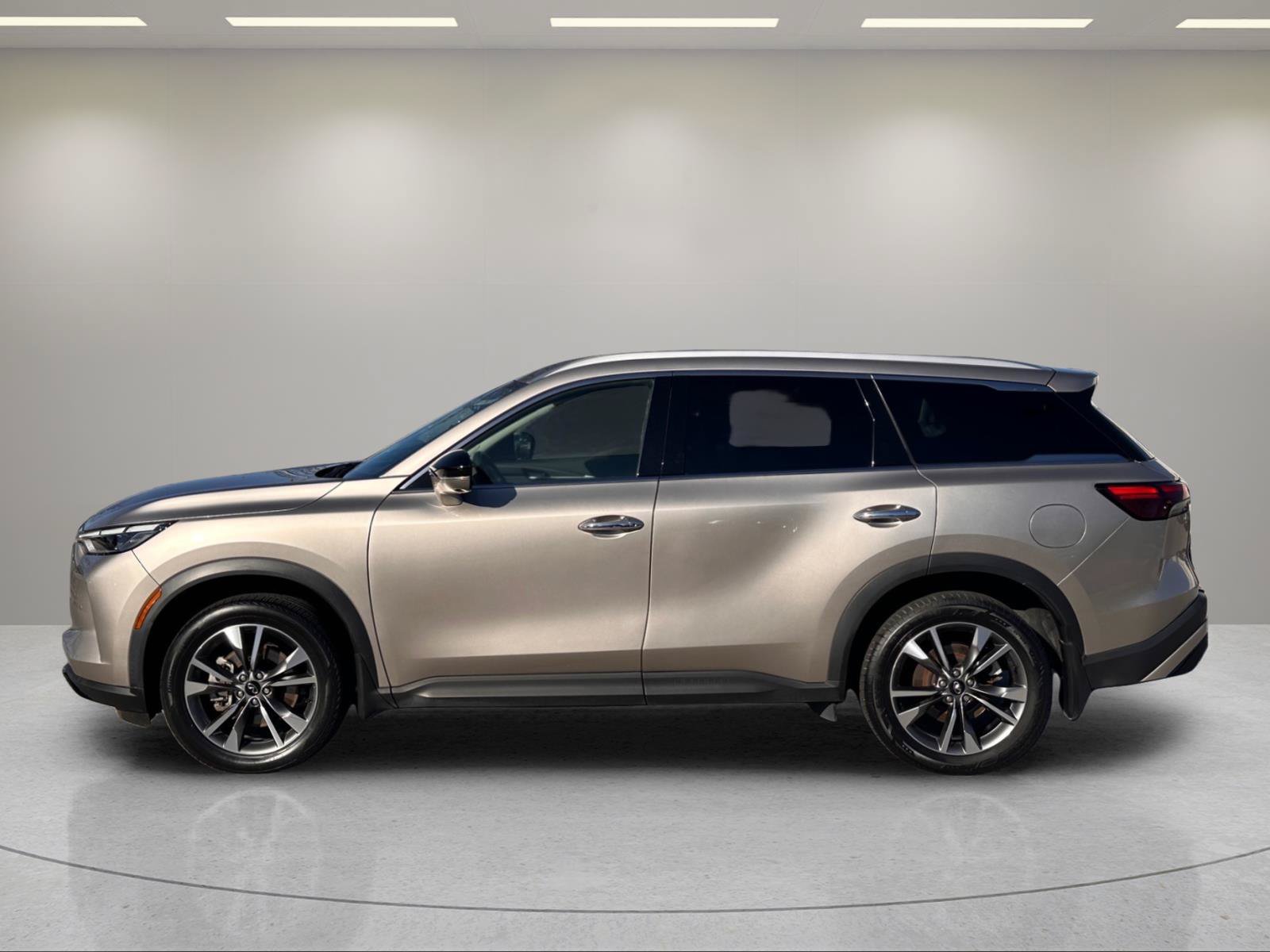 Certified 2023 INFINITI QX60 Luxe w/ Performance Audio Package FWD image 2