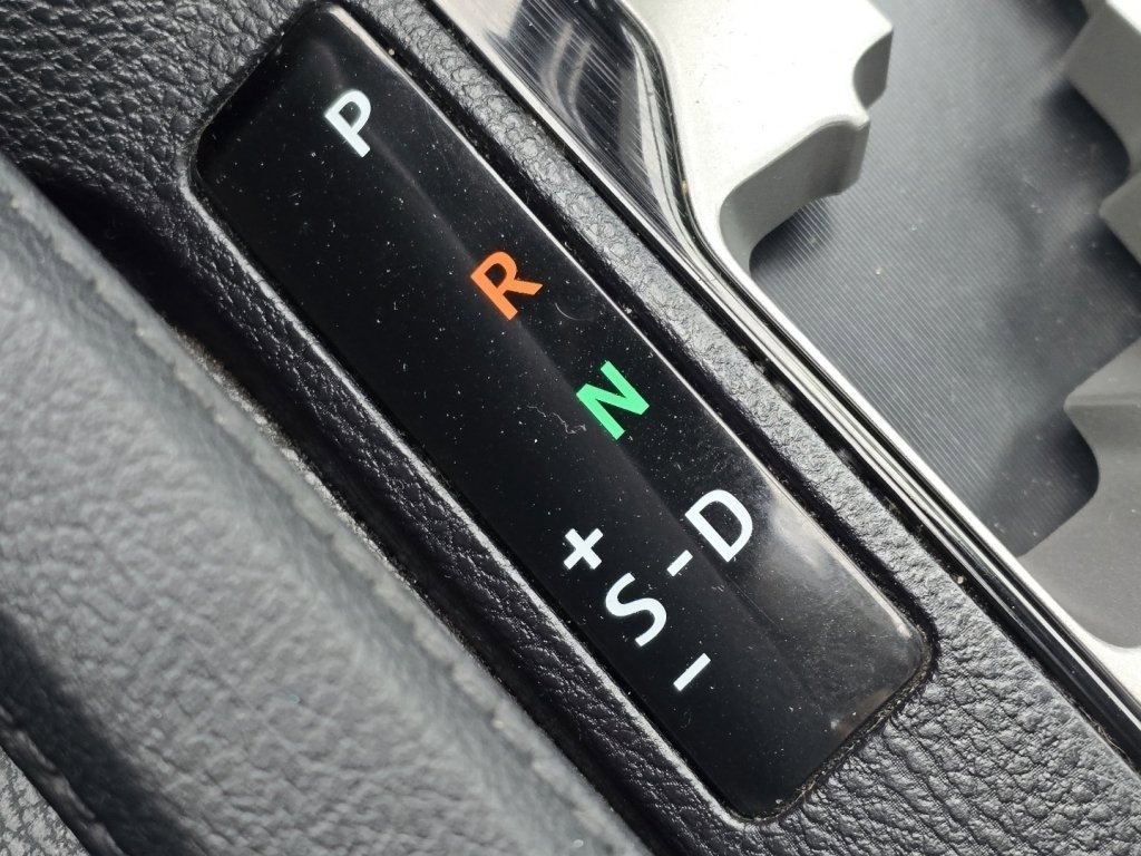 Used 2018 Toyota RAV4 Limited image 26