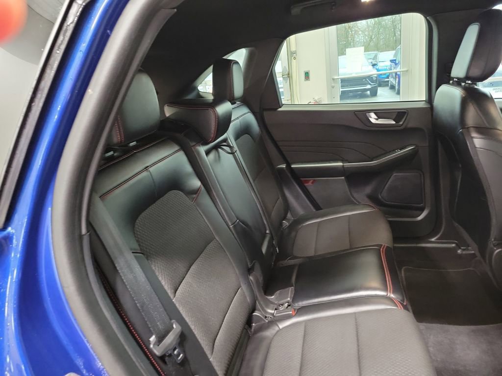 Used 2023 Ford Escape ST-Line w/ Tech Pack #1 image 16