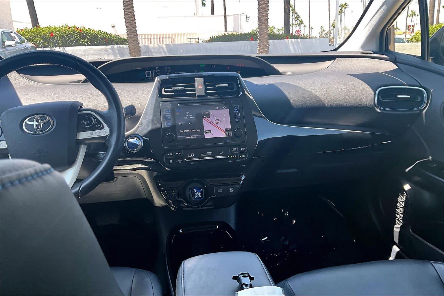 Used 2017 Toyota Prius Three Touring FWD image 33