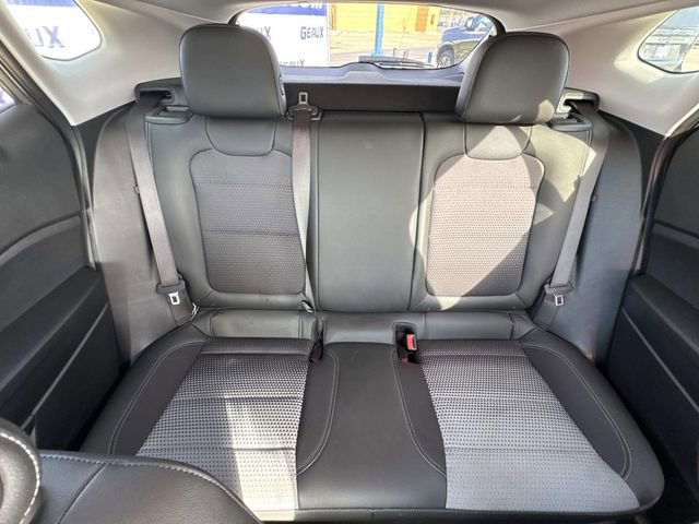 Used 2025 Chevrolet Trax LT w/ LT Convenience Package FWD image 51