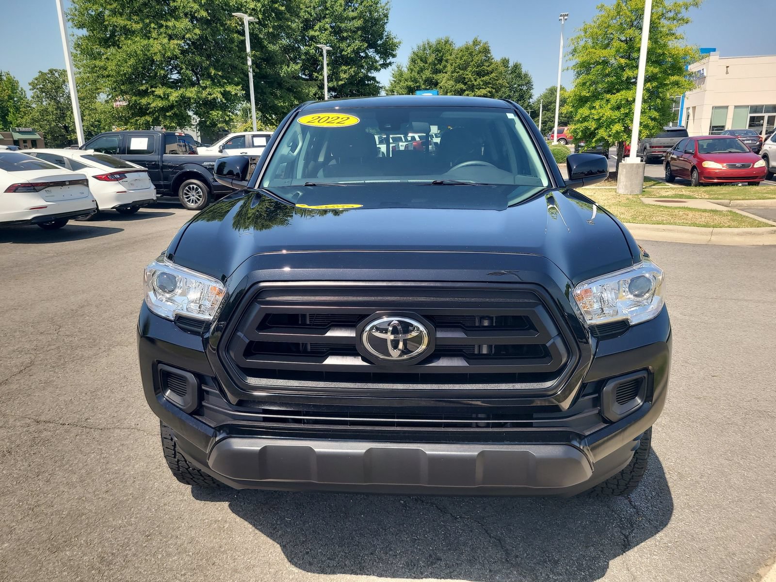 Used 2022 Toyota Tacoma SR AWD/4WD image 8