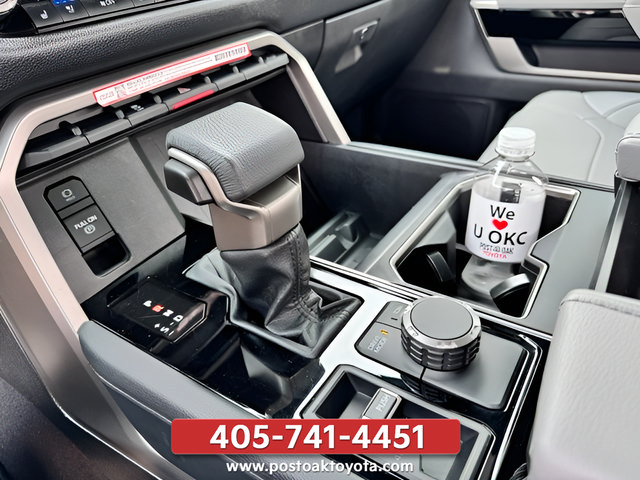 Used 2026 Toyota Tundra Limited AWD/4WD image 17