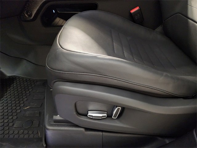 New 2025 Land Rover Defender 110 image 25