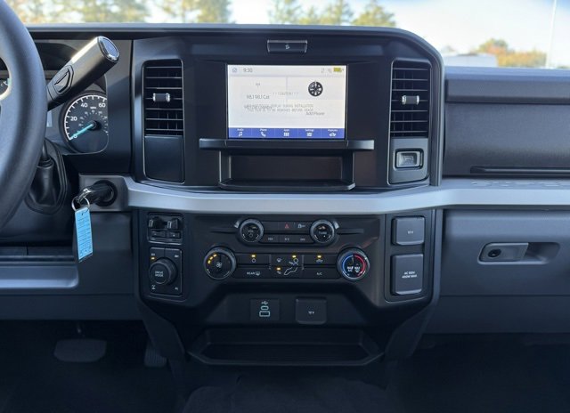 New 2026 Ford F350 XLT image 21