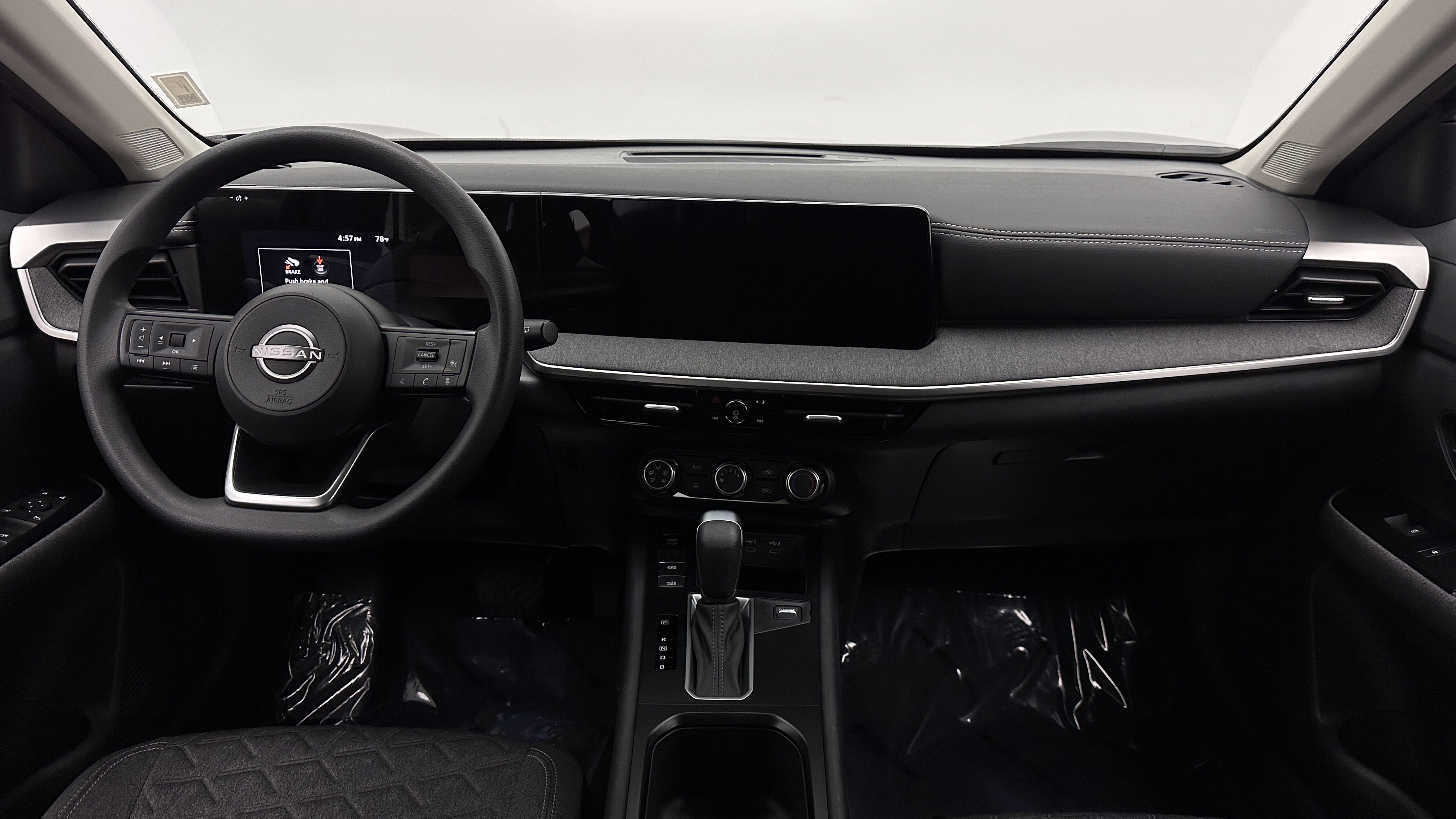 Used 2025 Nissan Kicks SV w/ Charging Package FWD image 26