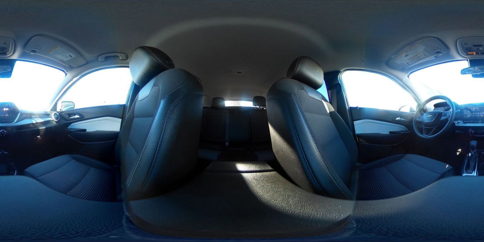 Used 2025 Chevrolet Trax LT image 42