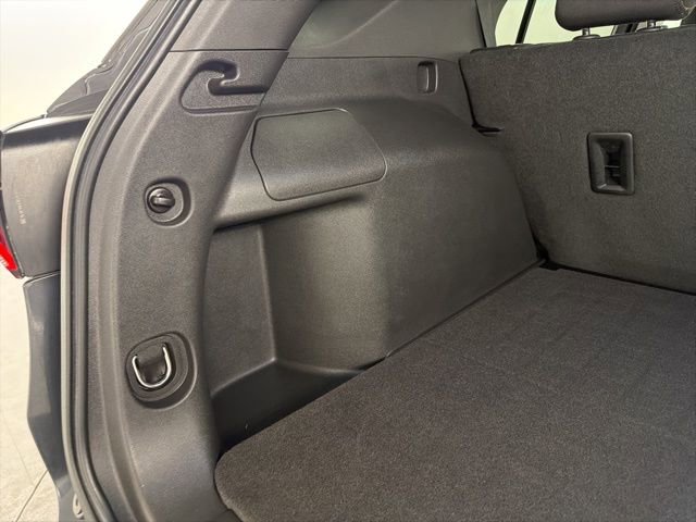 Used 2023 Chevrolet Equinox LT image 30