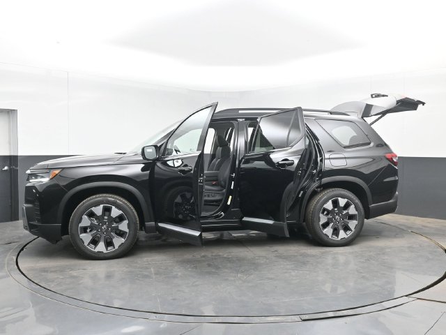 New 2026 Honda Pilot Touring image 57