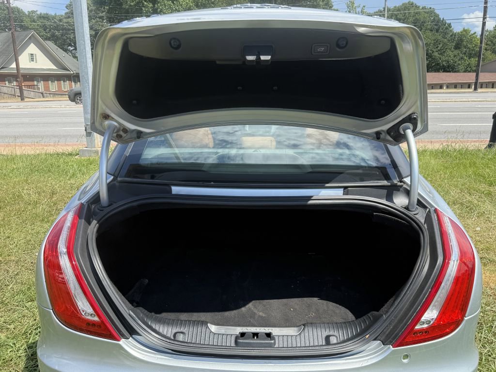 Used 2014 Jaguar XJ L Portfolio image 26