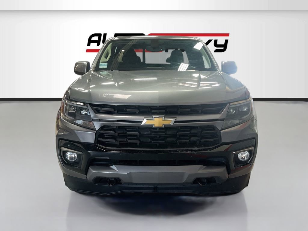 Used 2022 Chevrolet Colorado LT w/ LT Convenience Package AWD/4WD image 2