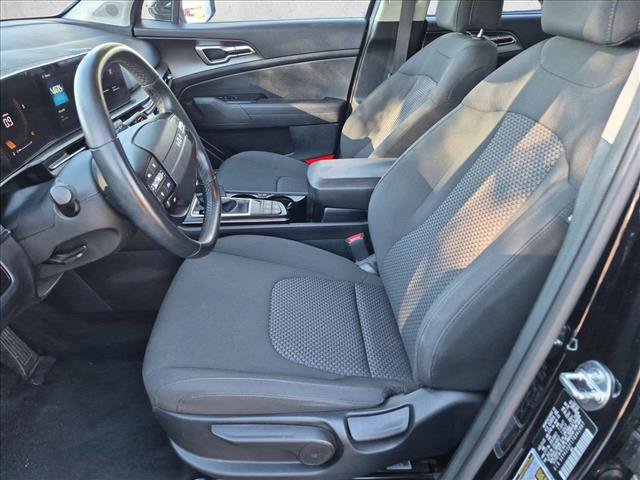 Used 2026 Kia Sportage LX FWD image 21