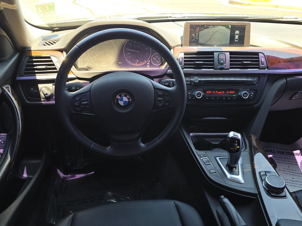 Used 2015 BMW 320i xDrive Sedan AWD/4WD image 11