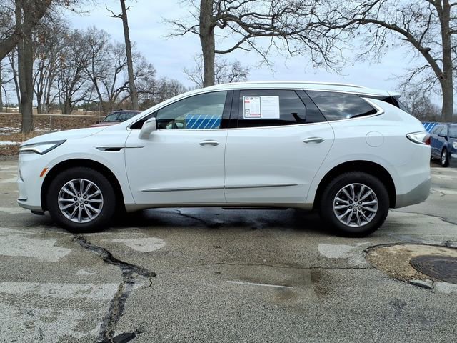 Used 2023 Buick Enclave Essence image 13