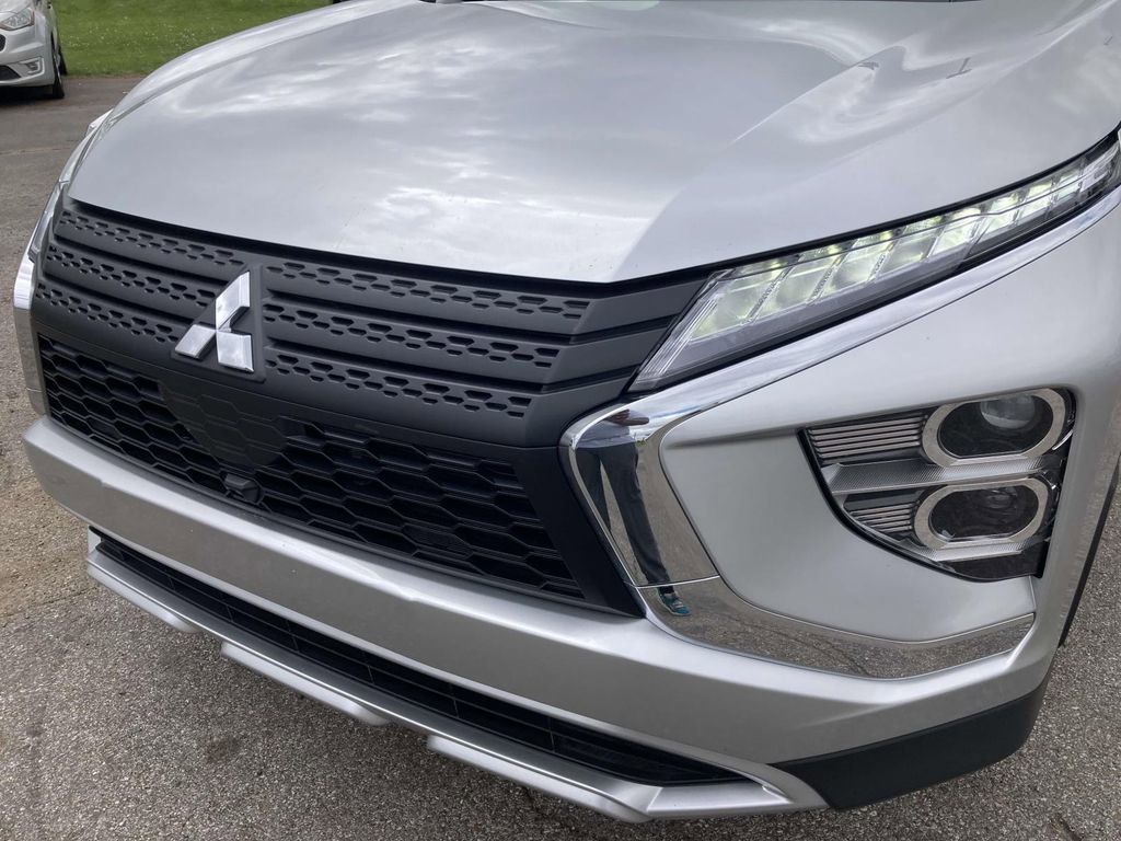 Used 2025 Mitsubishi Eclipse Cross SE image 9