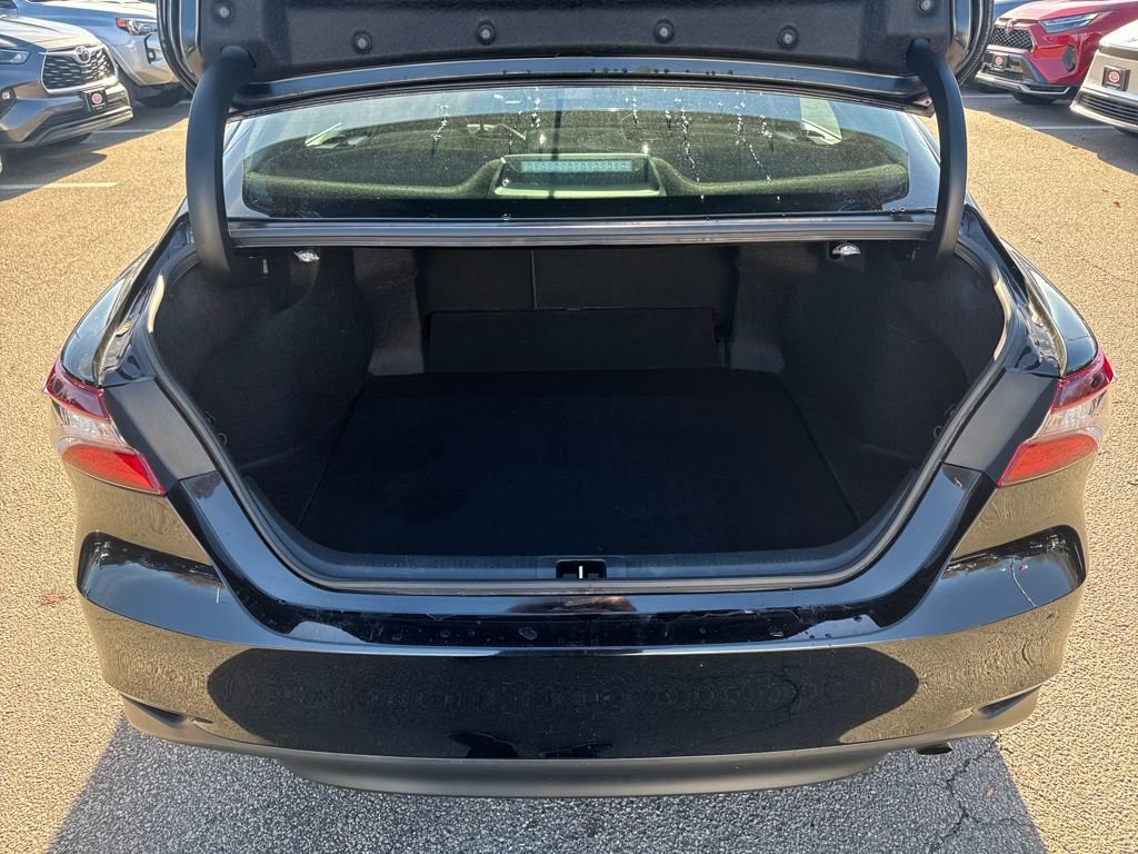 Used 2023 Toyota Camry LE image 7