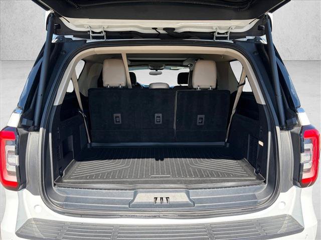 Used 2023 Ford Expedition Max Limited RWD image 6