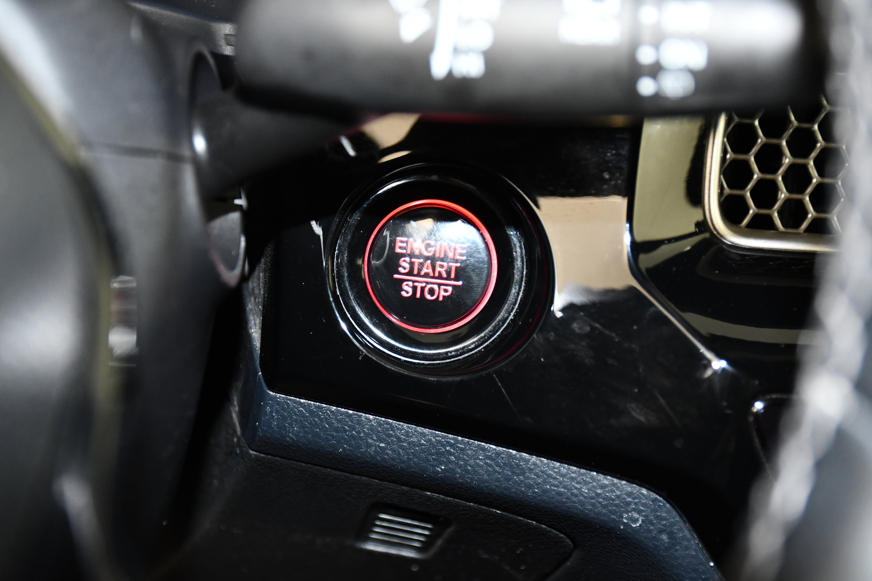 Certified 2025 Honda Civic Sport image 24