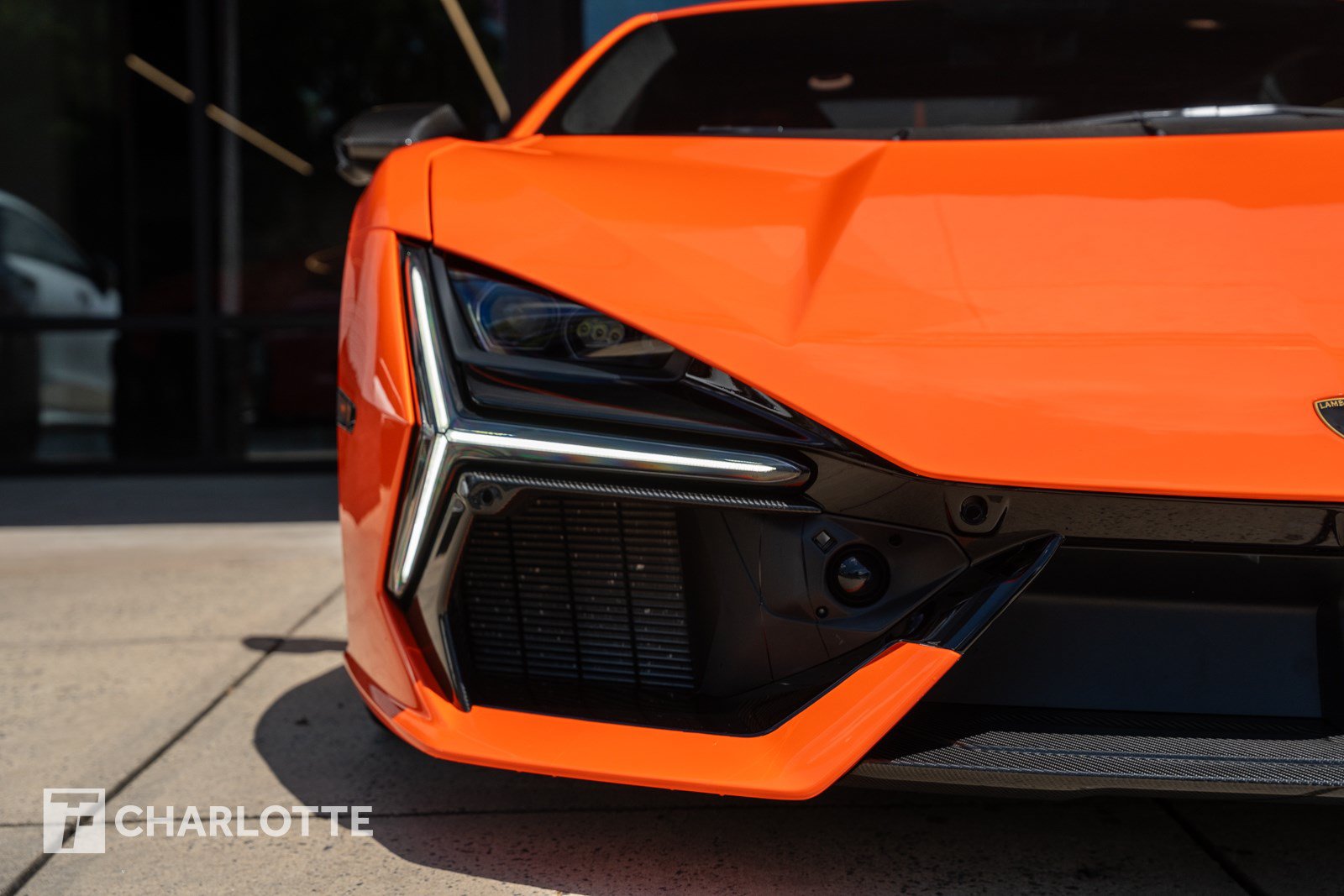 Used 2024 Lamborghini Revuelto AWD/4WD image 3
