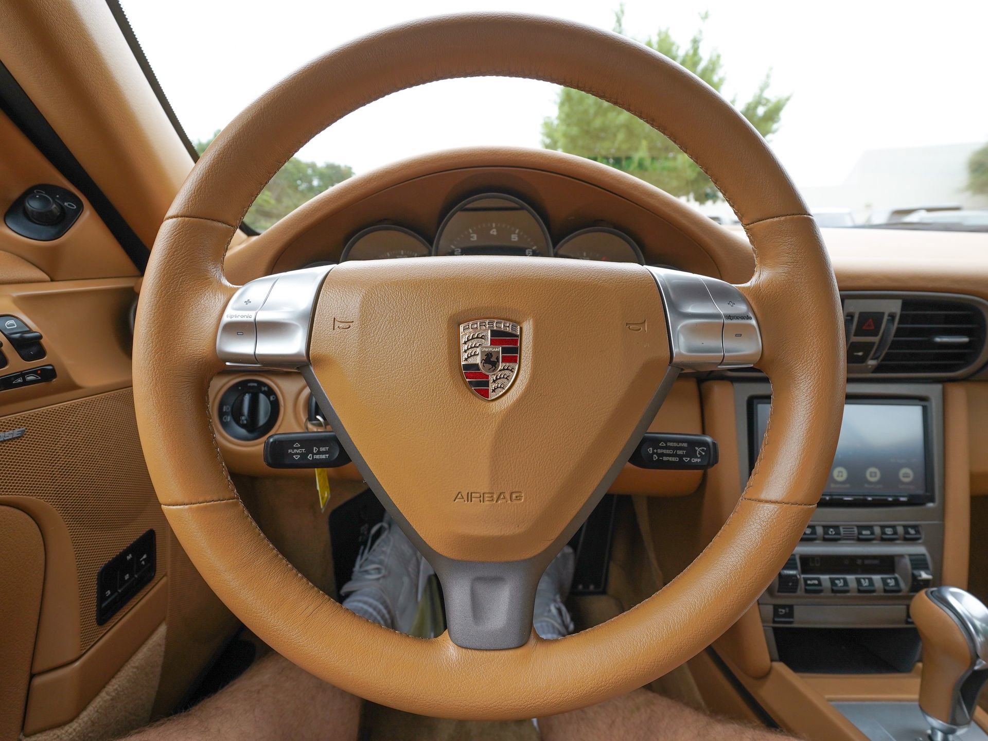 Used 2006 Porsche 911 Carrera 4 AWD/4WD image 12